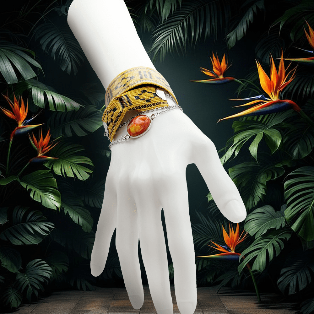 沖縄の伝統工芸「読谷山花織」を使ったブレスレット